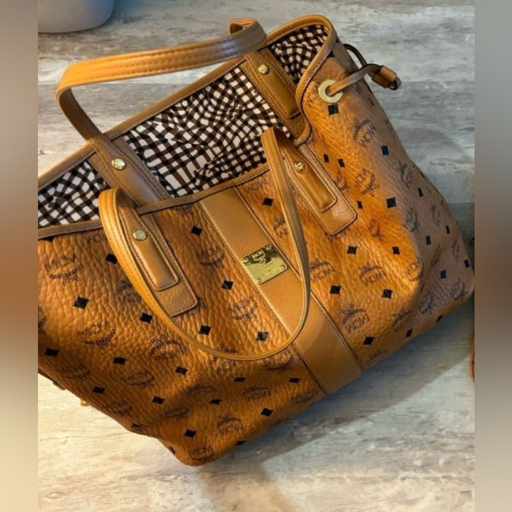 MCM reversible Liz tote cognac